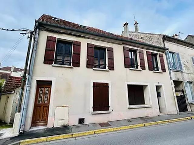 La Ferté sous Jouarre 77260 Achat / Vente appartement 2 pièces t2 au dernier étage