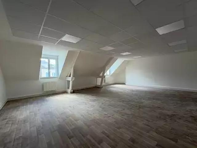 La Ferté sous Jouarre 77260 Achat / Vente appartement 2 pièces t2 au dernier étage