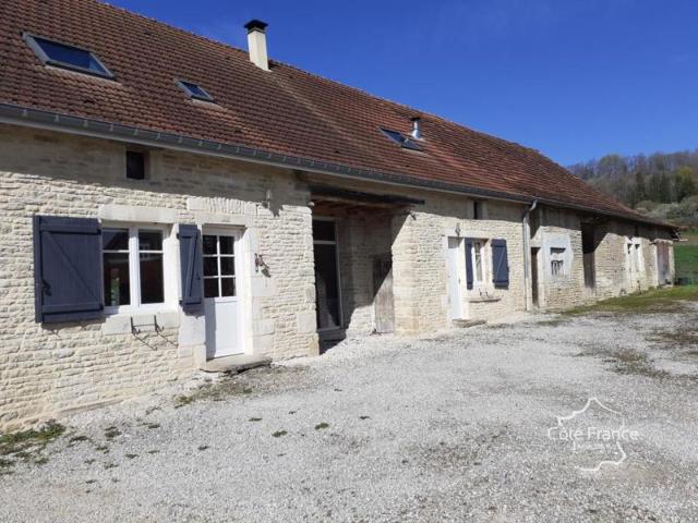 La ferme du château, 8 pièces 224 m2 sur 8084 m2 de terrain