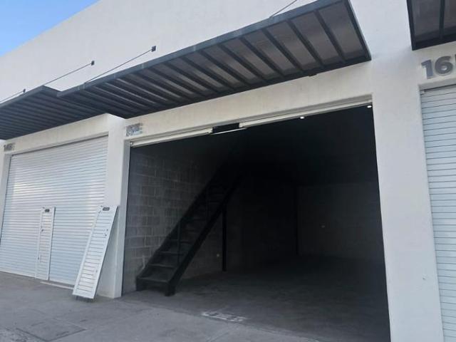 LA FIRMA REAL STATE RENTA LOCAL NUEVO EN PLAZA COMERCIAL PUNTA NORTE