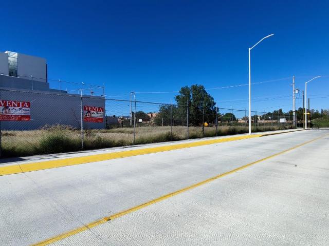 LA FIRMA REAL STATE VENDE EN EXLCUSIVA DOS TERRENOS RESIDENCIALES EN ALC?ZAR RESIDENCIAL DE REMATE