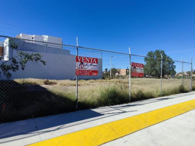 LA FIRMA REAL STATE VENDE EN EXLCUSIVA DOS TERRENOS RESIDENCIALES EN ALC?ZAR RESIDENCIAL DE REMATE