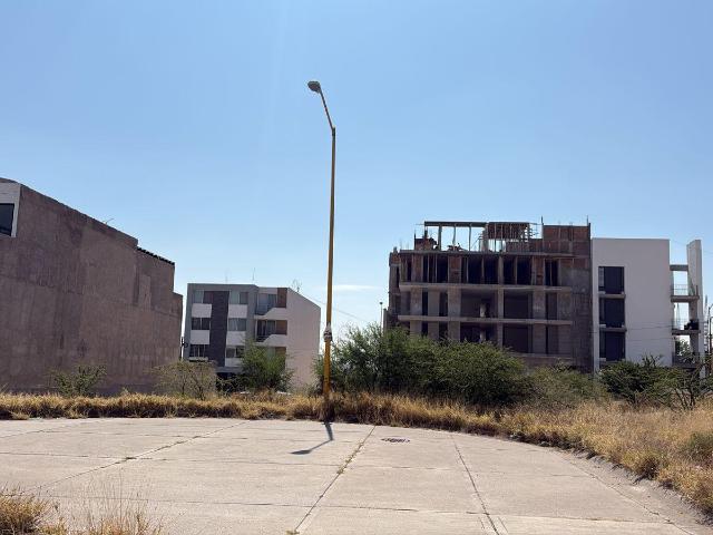 LA FIRMA REAL STATE VENDE TERRENO EN VILLAS TEC $6,200m2