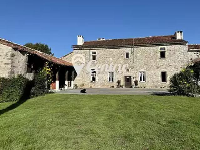 La Forêt sur Sèvre 79380 Achat / Vente maison 9 pièces t9