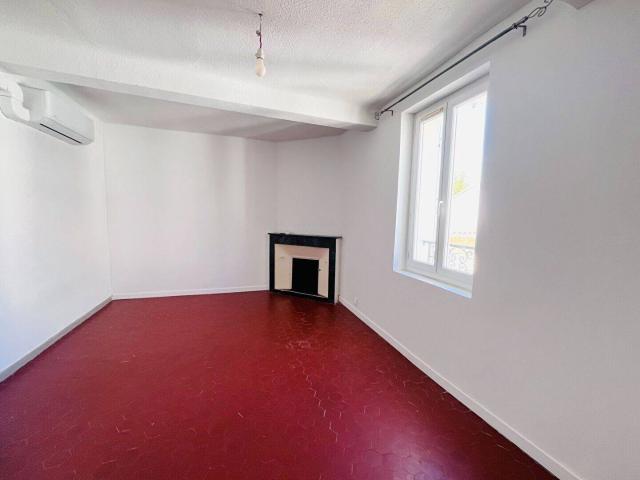 LA GARDE T3 spacieux 98.35 m², au coeur du village