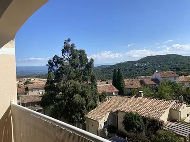 La Garde Freinet 83680 Achat / Vente appartement 3 pièces t3 au dernier étage