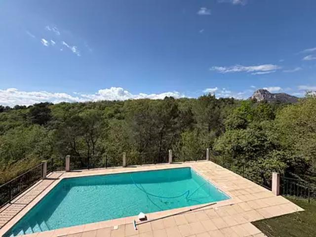 La Gaude 06610 Achat / Vente maison 5 pièces t5 au dernier étage
