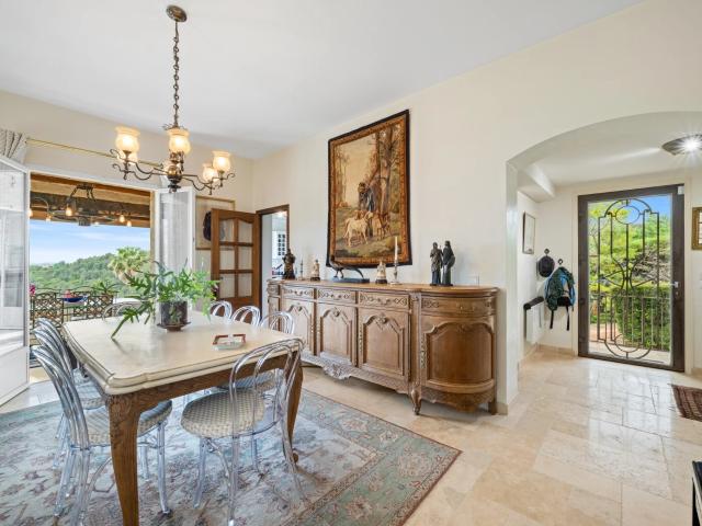 La Gaude Villa Piscine Vue degagée Calme absolu 233m² La Gaude