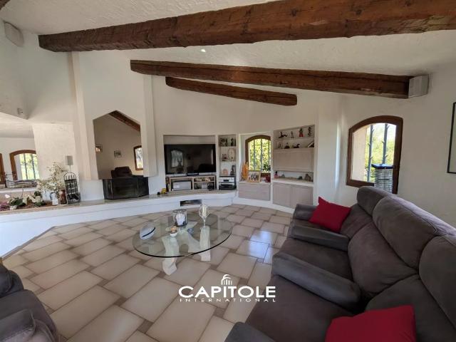 La Gaude Charmante villa 5 pièces de 154 m² édifiée sur un. 154m² La Gaude
