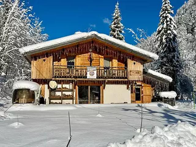 La Giettaz 73590 Achat / Vente maison 5 pièces t5 au dernier étage terrasse