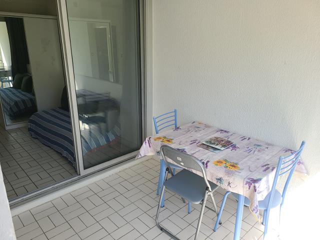 LA GRANDE MOTTE STUDIO CABINE MEUBLE 22,5m2