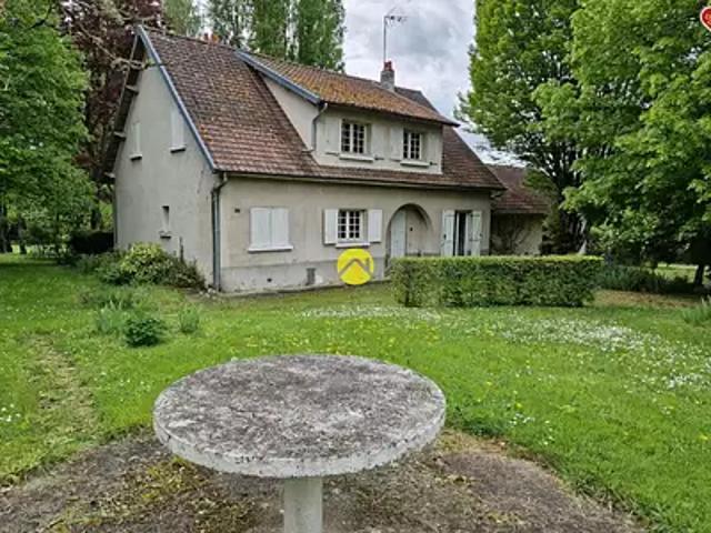 La Guerche sur l'Aubois 18150 Achat / Vente maison 10 pièces t10 terrasse