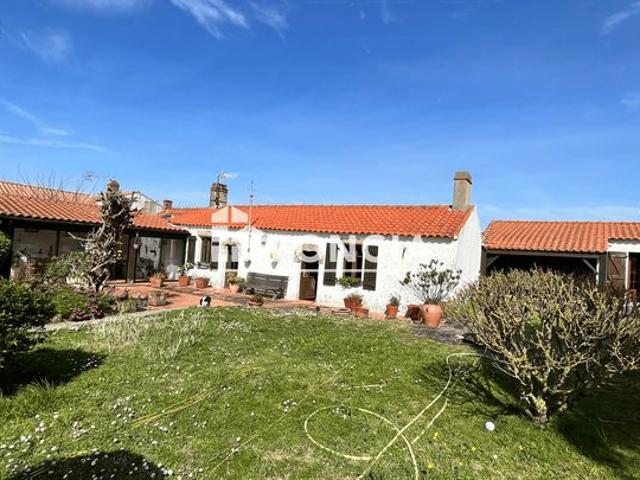 Ile de noirmoutier maison a rafraichir a la gueriniere a cote des moulins