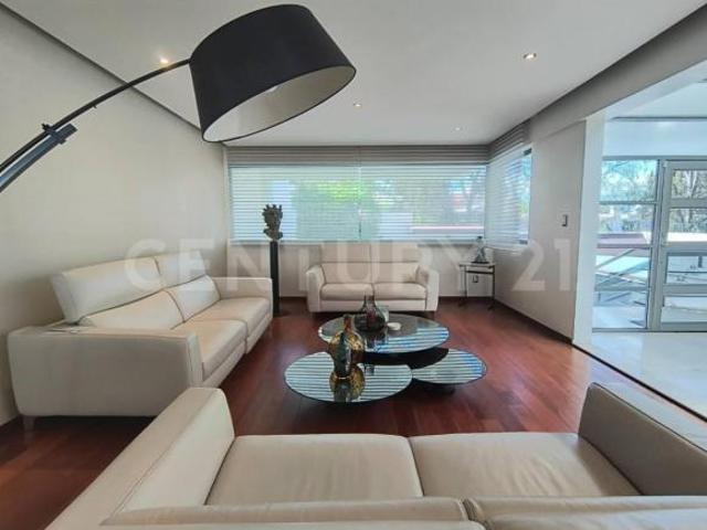 La Herradura – Casa de Lujo en Zona Residencial Privilegiada