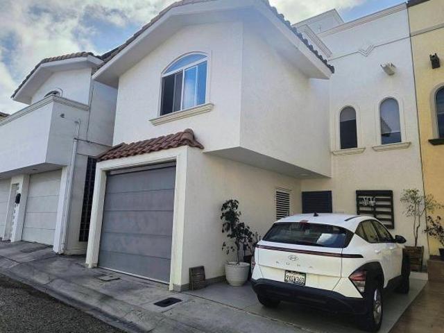 La Isla, Mirador Playas de Tijuana, Casa en Venta