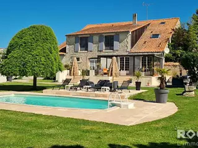 La Jarne 17220 Achat / Vente maison 16 pièces t16 piscine terrasse