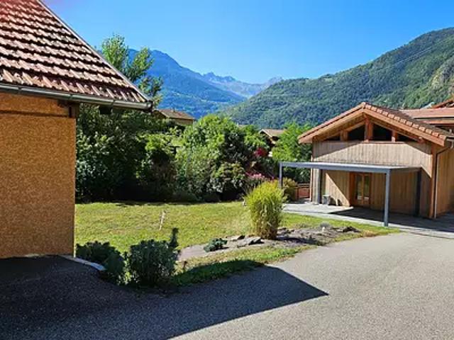 La Léchère 73260 Achat / Vente maison 7 pièces t7 au dernier étage