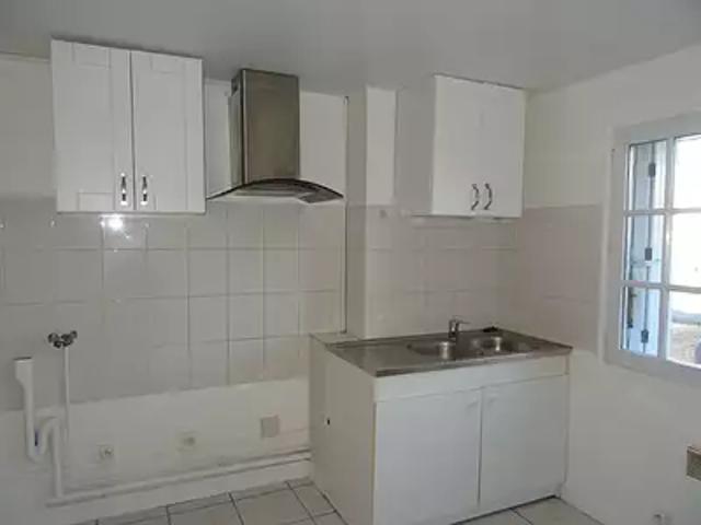 La Loupe 28240 Location appartement 1 pièce t1 au dernier étage