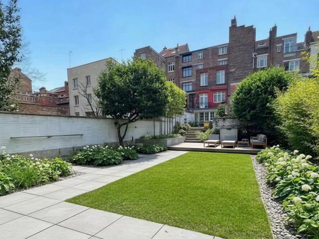 La Madeleine – BOTANIQUE– Maison à vendre – 253m² – Jardin sud – Garage