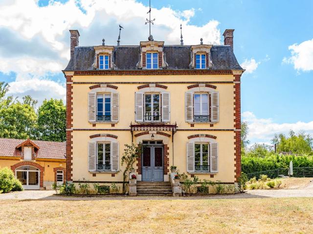 La Maison Des Pimolles 450m² Toucy