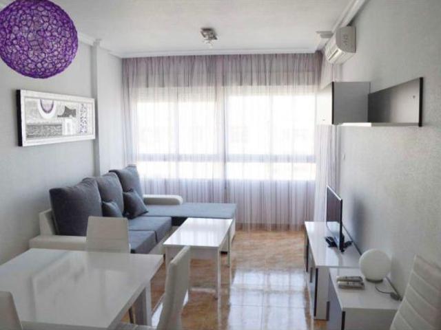 LA MARINA, CERCA PLAYA 2 HABS MAS GARAJE GRAN ESTADO 145.000 EUROS!