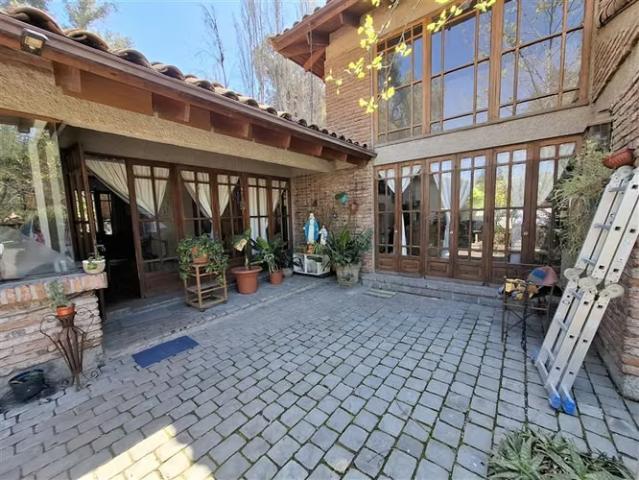 La mejor oportunidad renovar 264 mts en 5.017 de terreno | 5 dormitorios por 12500.00 en Colina
