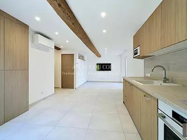 La Motte 83920 Location appartement 1 pièce t1 au dernier étage