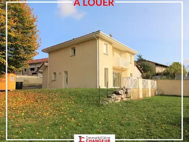 La Murette 38140 Location maison 5 pièces t5 au dernier étage terrasse