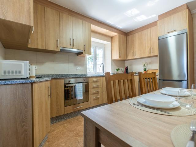 La Oca | Playas de Navia | 4 pax | BBQ | Patio