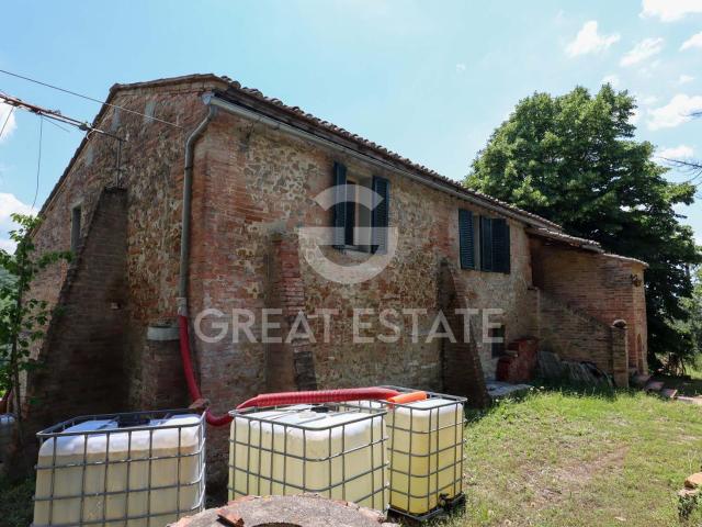 La Pace nei Calanchi 446m² Asciano