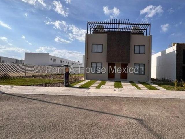 La Piedad casa de 3 recamaras en VENTA RAH1522