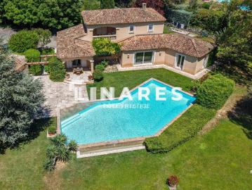 LA PROVENÇALE Maison provençale de 200m2 Piscine Terrain