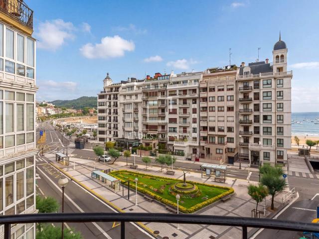 La propiedad cuenta con aproximadamente 220 m² construidos y. 220m² San Sebastian