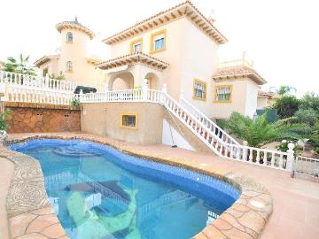 Casa en venta en Orihuela Costa - Jardín