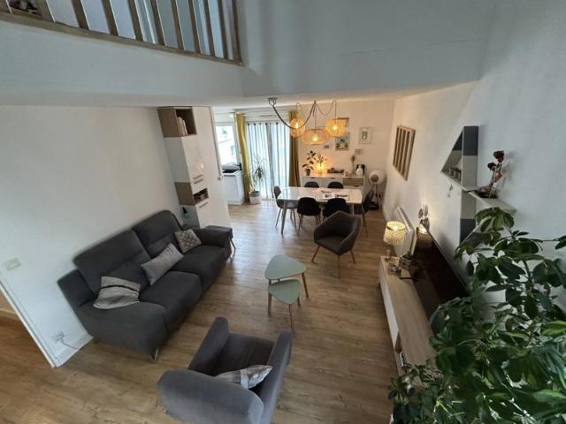 LA RICHE BEL APPARTEMENT DUPLEX T3 BIS AVEC BALCON ET PARK