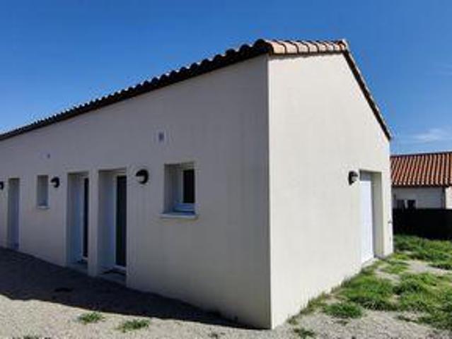 La Roche Pays de la Loire 85000 102556679