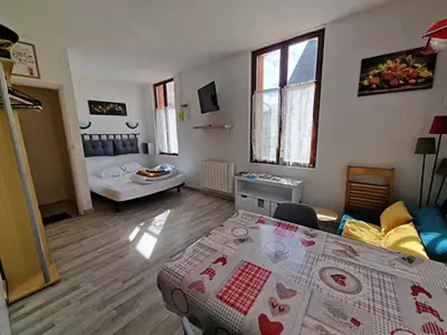 La Roche Posay 86270 Achat / Vente appartement 1 pièce t1 au dernier étage