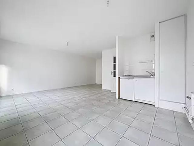 La Roche sur Yon 85000 Location appartement 1 pièce t1 parking