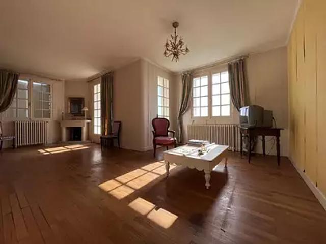 La Rochefoucauld en Angoumois 16110 Achat / Vente maison 4 pièces t4 parking
