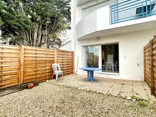 La Rochelle 17000 Location appartement 1 pièce t1 terrasse parking
