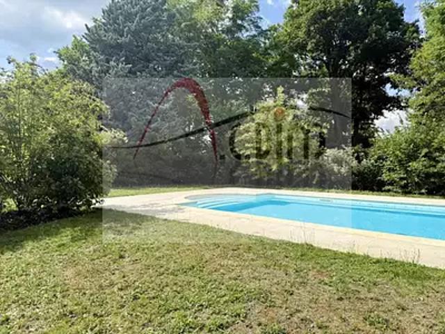 La Rochette 77000 Achat / Vente maison 8 pièces t8 piscine
