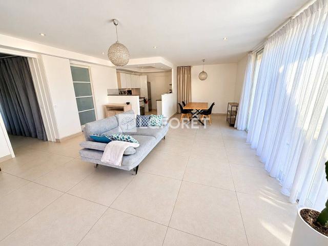 La Roquette sur Siagne: Appartement 2 pièces 62 m² avec Terras