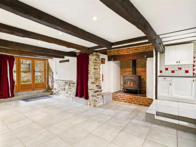 La Salvetat Peyralès – Maison en pierre de hameau joliment r. 116m² La Salvetat Peyralès