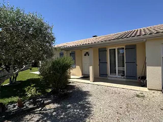 La Sauve 33670 Achat / Vente maison 4 pièces t4 piscine terrasse