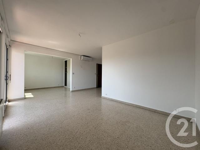 LA SEYNE SUR MER Découvrez ce charmant appartement de 57 m². 57m² La Seyne sur Mer