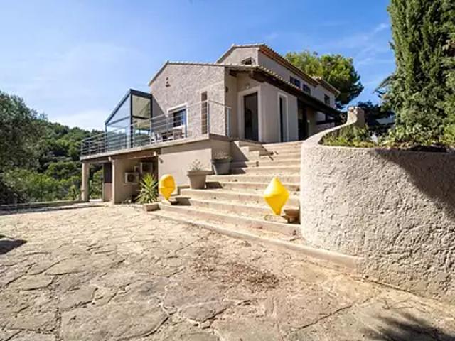 La Seyne sur Mer 83500 Achat / Vente maison 7 pièces t7 piscine terrasse