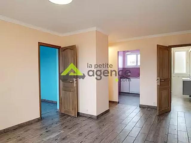 La Souterraine 23300 Achat / Vente appartement 4 pièces t4