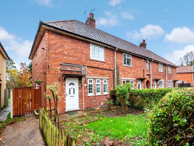 Lamb Gardens, Lincoln LN2, 3 bed end terrace house to rent, £995 pcm | PrimeLocation
