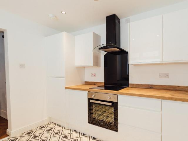 Lambert Street, Hull HU5 1 bed in a house share to rent £391 pcm £90 pw