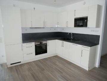 Rheinufer, Mainz - Balkon, Ausgestattete Küche